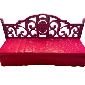 2010 Barbie Doll Malibu Dream house Replacement Day Bed